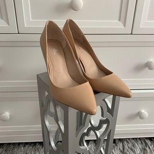 ❌SOLD❌Charles by Charles David Nude Heels Size 9M